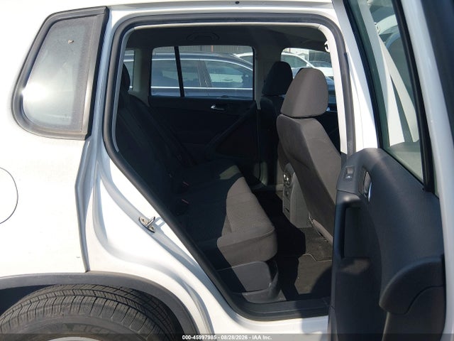2013 Volkswagen Tiguan S მანქანა იყიდება აუქციონზე, vin: WVGAV7AX6DW540073, აუქციონის ნომერი: 45997985