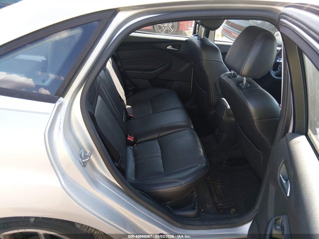 45998067 :رقم المزاد ، 1FADP3F22EL217620 vin ، 2014 Ford Focus Se مزاد بيع