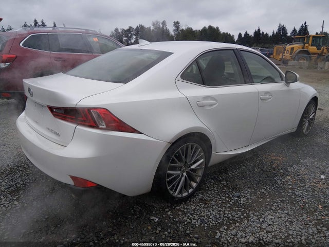 Lexus IS 300 2016 JTHCM1D24G5007712 Image 4