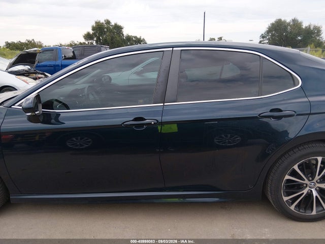 Продаж на аукціоні авто 2018 Toyota Camry Se, vin: 4T1B11HK9JU668466, номер лоту: 45998083