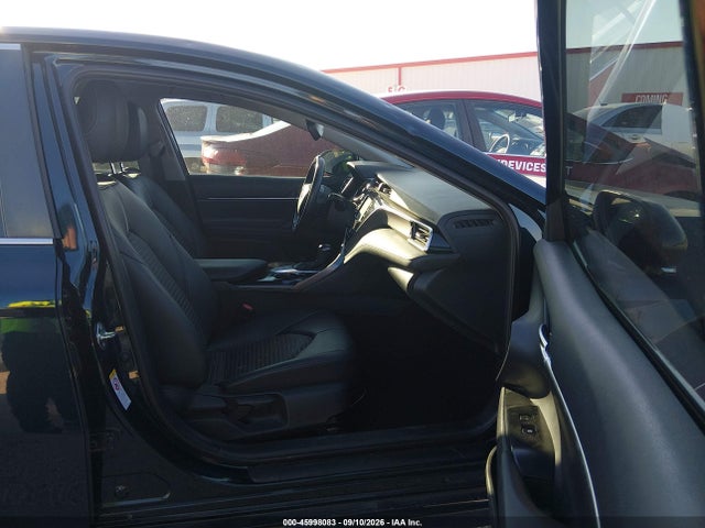 Продаж на аукціоні авто 2018 Toyota Camry Se, vin: 4T1B11HK9JU668466, номер лоту: 45998083