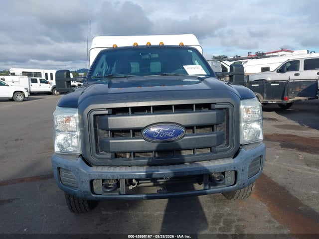 Ford F-350 Chassis Xl 2015 1FD8X3HT6FEA78028 Image 15