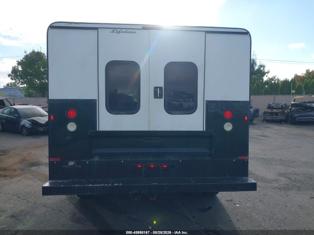Ford F-350 Chassis Xl 2015 1FD8X3HT6FEA78028 Image 19