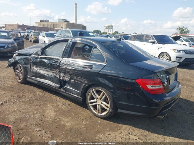 Продажа на аукционе авто 2012 Mercedes-benz C 300 Luxury 4matic/sport 4matic, vin: WDDGF8BB6CA684440, номер лота: 45998180