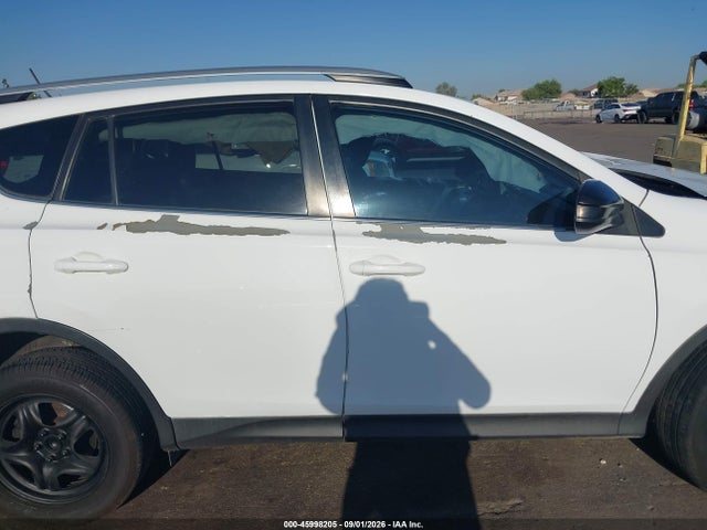 Toyota RAV4 LE 2015 2T3ZFREV6FW177493 Image 13
