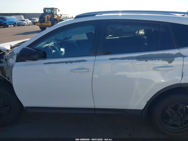 Toyota RAV4 LE 2015 2T3ZFREV6FW177493 Image 14