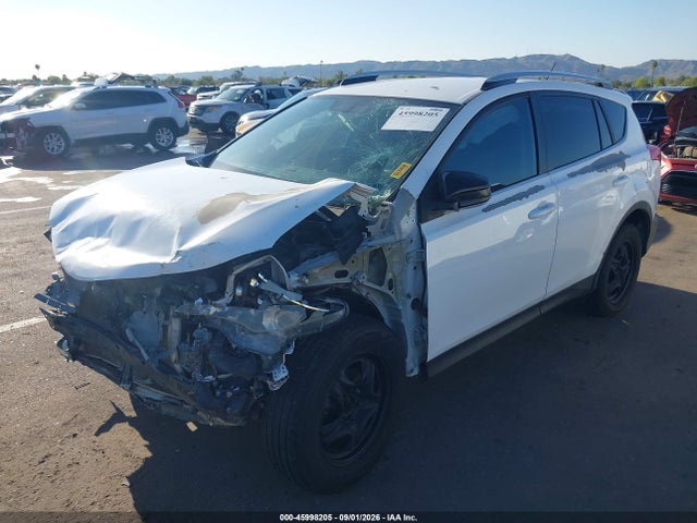 Toyota RAV4 LE 2015 2T3ZFREV6FW177493 Image 2