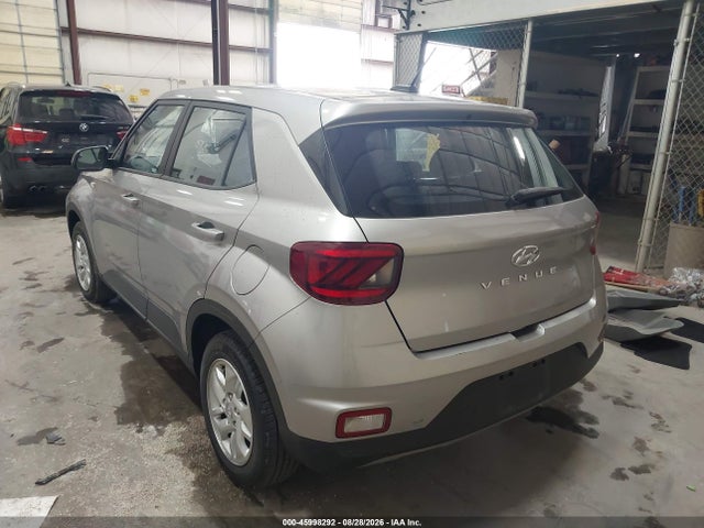 Hyundai Venue Se 2024 KMHRB8A3XRU279855 Image 3