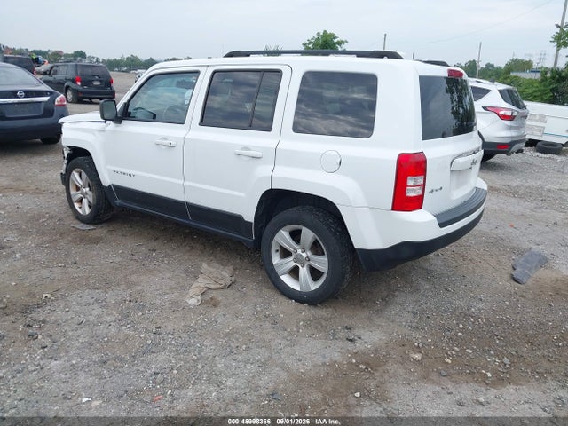 Jeep Patriot Latitude 2016 1C4NJRFB9GD587303 Image 3
