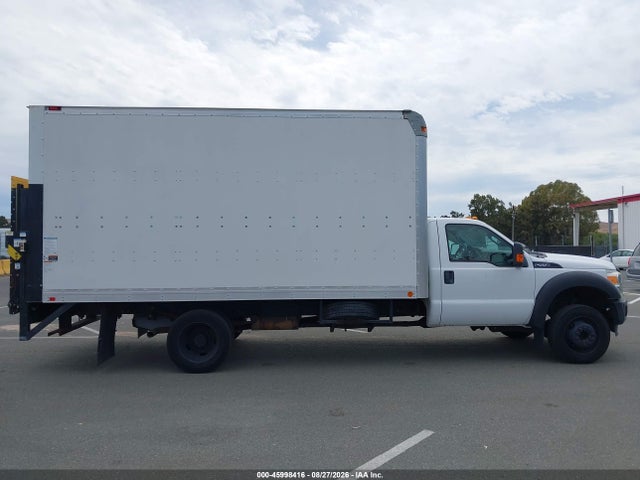 Ford F-550 Chassis Xl 2015 1FDUF5GY1FEB83327 Image 14