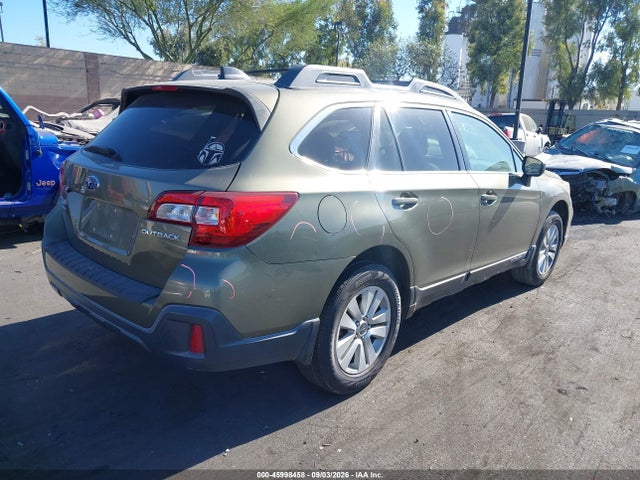 4S4BSAFC8K3267068 Subaru Outback 2.5i Premium