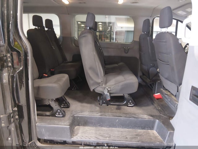 1FBZX2ZM7JKA71050 Ford Transit-350 Xl