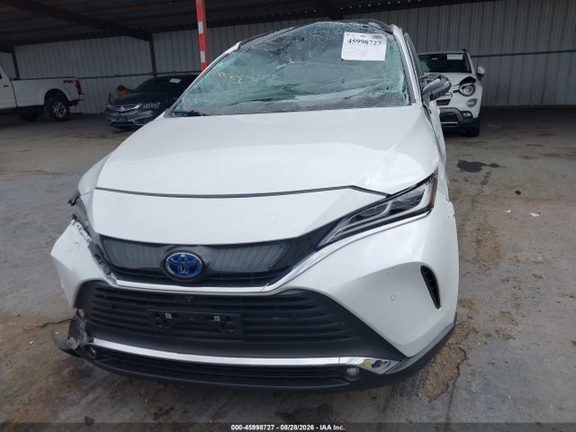 Toyota Venza Limited 2024 JTEAAAAH9RJ165768 Image 12