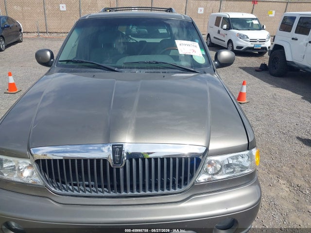 45998758 :رقم المزاد ، 5LMFU28R92LJ02050 vin ، 2002 Lincoln Navigator مزاد بيع