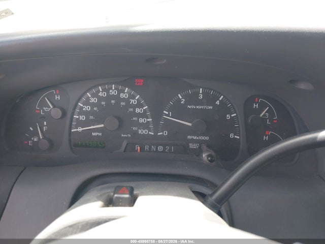 45998758 :رقم المزاد ، 5LMFU28R92LJ02050 vin ، 2002 Lincoln Navigator مزاد بيع