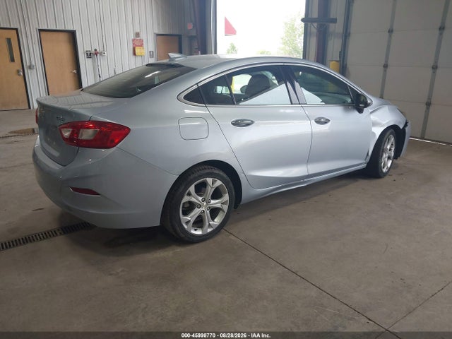 Chevrolet Cruze Premier Auto 2017 1G1BF5SM0H7174800 Image 4