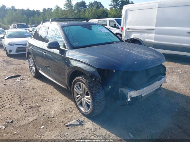 45998849 :رقم المزاد ، WA1BNAFY1J2111069 vin ، 2018 Audi Q5 2.0t Premium/2.0t Tech Premium مزاد بيع