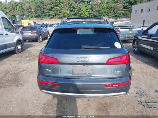 45998849 :رقم المزاد ، WA1BNAFY1J2111069 vin ، 2018 Audi Q5 2.0t Premium/2.0t Tech Premium مزاد بيع