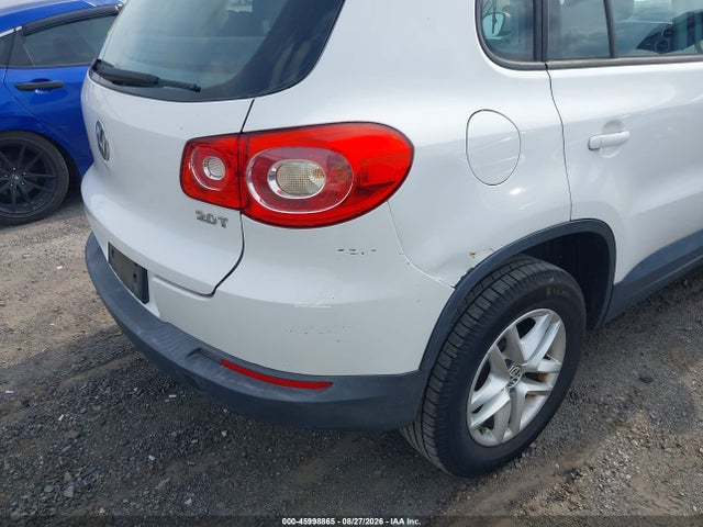 45998865 :رقم المزاد ، WVGAV7AX2BW505561 vin ، 2011 Volkswagen Tiguan S مزاد بيع