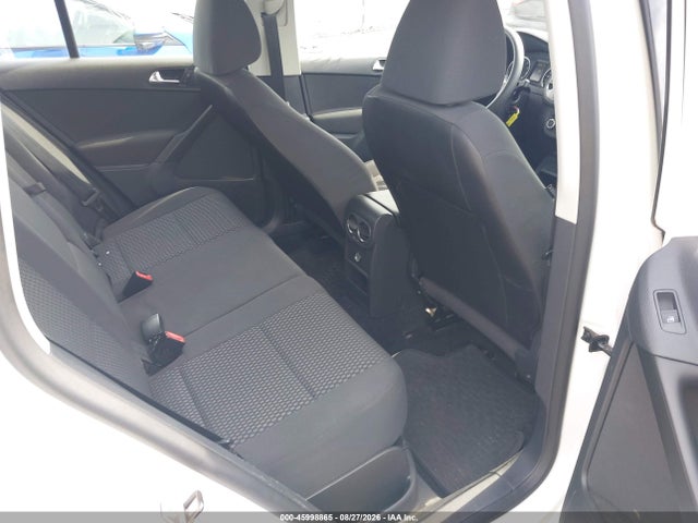 45998865 :رقم المزاد ، WVGAV7AX2BW505561 vin ، 2011 Volkswagen Tiguan S مزاد بيع