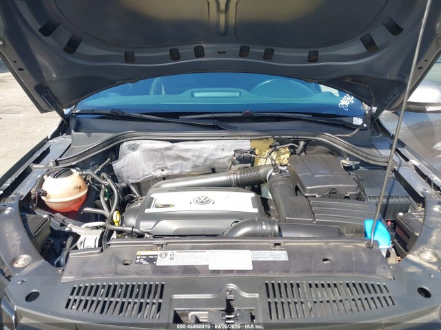 WVGAV3AX0EW546428 Volkswagen Tiguan R-line
