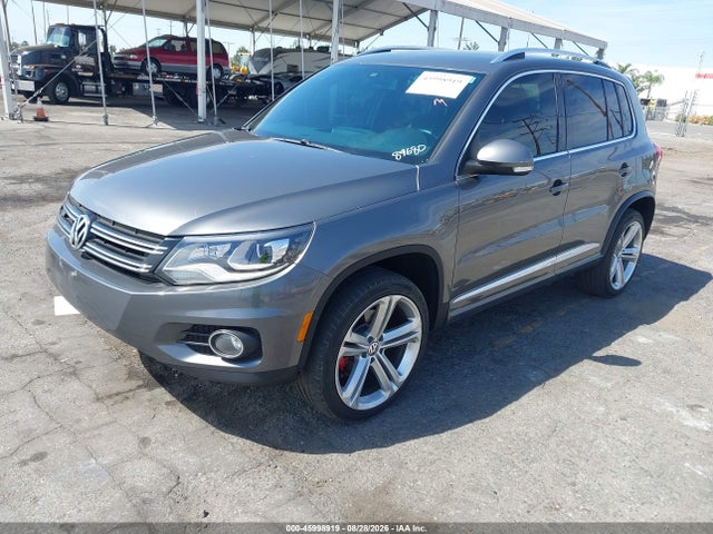 WVGAV3AX0EW546428 Volkswagen Tiguan R-line