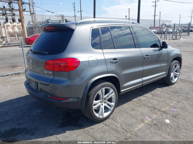 WVGAV3AX0EW546428 Volkswagen Tiguan R-line