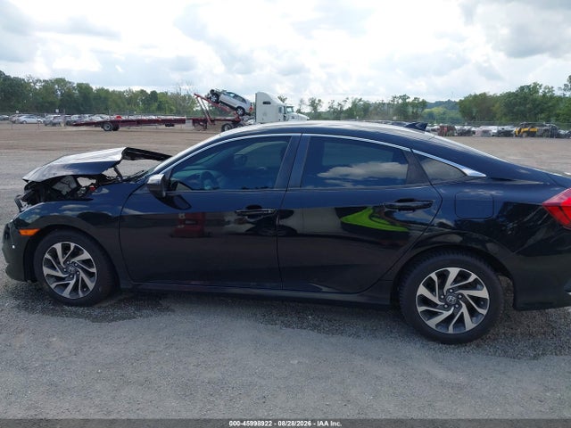 Aukcja sprzedaży 2018 Honda Civic Ex, vin: 19XFC2F75JE032002, numer aukcji: 45998922