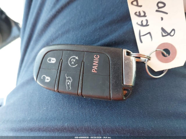 Продажа на аукционе авто 2015 Jeep Grand Cherokee Limited, vin: 1C4RJFBG3FC650823, номер лота: 45998926