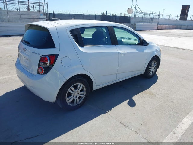 Chevrolet Sonic Lt Auto 2015 1G1JC6SH9F4197293 Image 4