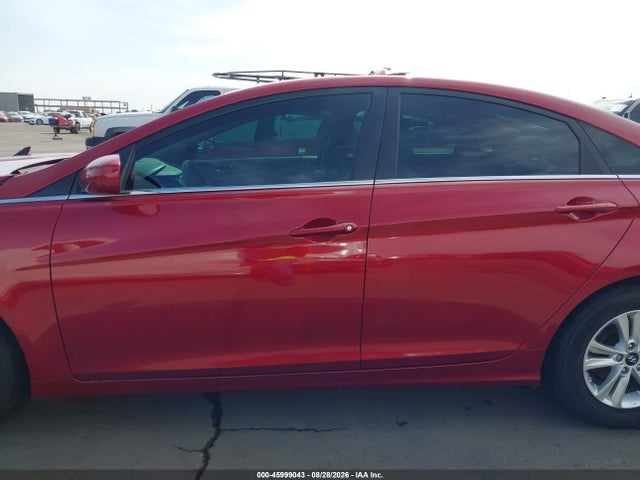 2013 Hyundai Sonata Gls მანქანა იყიდება აუქციონზე, vin: 5NPEB4ACXDH736470, აუქციონის ნომერი: 45999043