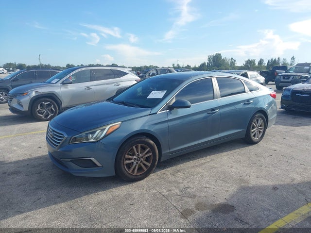 2017 Hyundai Sonata Se მანქანა იყიდება აუქციონზე, vin: 5NPE24AF4HH565960, აუქციონის ნომერი: 45999053