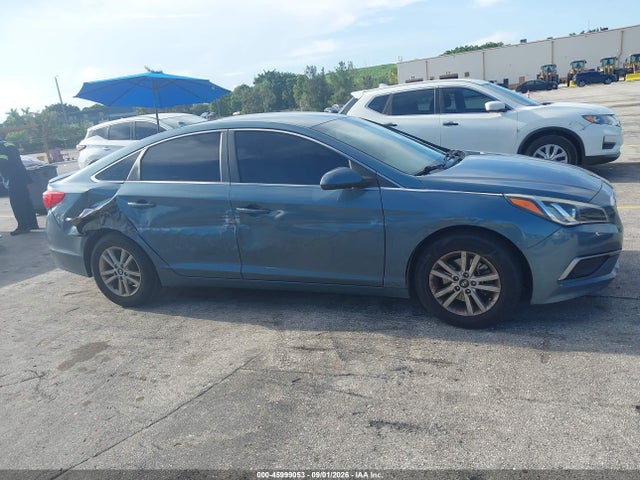 2017 Hyundai Sonata Se მანქანა იყიდება აუქციონზე, vin: 5NPE24AF4HH565960, აუქციონის ნომერი: 45999053