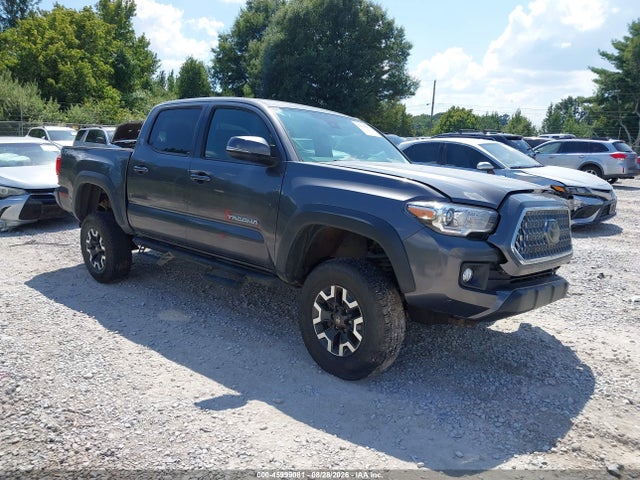 Toyota Tacoma Trd Off Road 2018 5TFCZ5AN6JX139472 zdjęcie główne