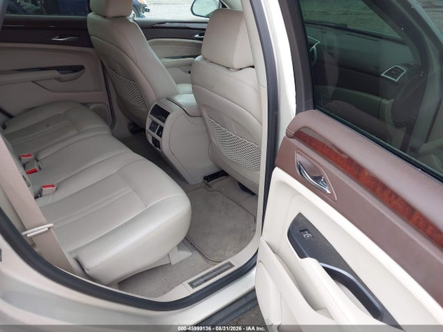 45999136 :رقم المزاد ، 3GYFNEE38ES643539 vin ، 2014 Cadillac Srx Luxury Collection مزاد بيع