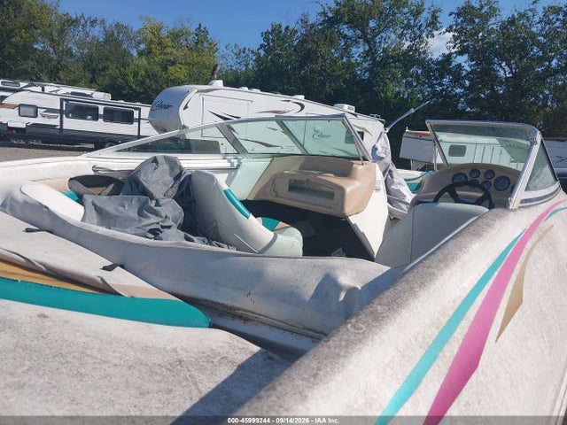 Aukcja sprzedaży 1996 Rinker Captiva 212, vin: RNK52894E696, numer aukcji: 45999244