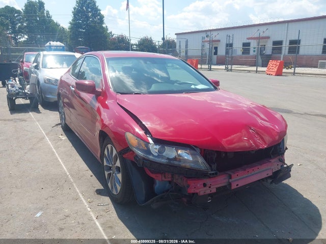 45999325 :رقم المزاد ، 1HGCT1B72DA000586 vin ، 2013 Honda Accord Ex مزاد بيع