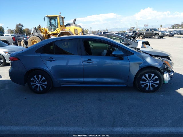 Auction sale of the 2022 Toyota Corolla Hybrid Le, vin: JTDEAMDE3N3005814, lot number: 45999333
