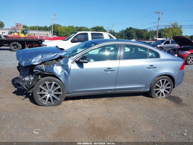 2018 Volvo S60 Inscription T5 მანქანა იყიდება აუქციონზე, vin: LYV402TKXJB172292, აუქციონის ნომერი: 45999342