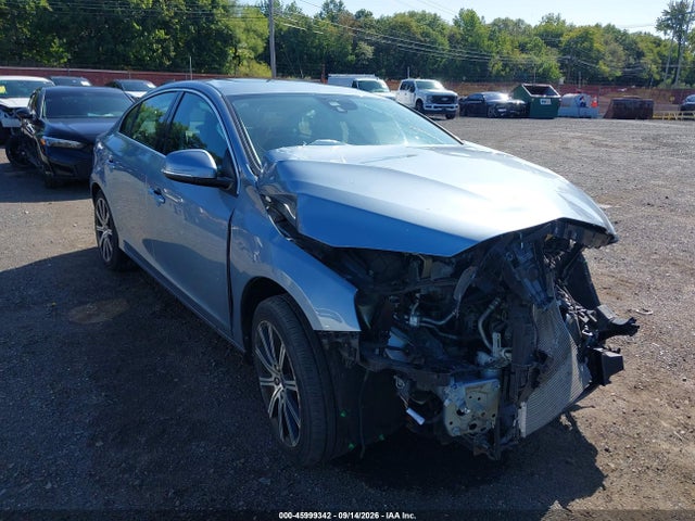 2018 Volvo S60 Inscription T5 მანქანა იყიდება აუქციონზე, vin: LYV402TKXJB172292, აუქციონის ნომერი: 45999342