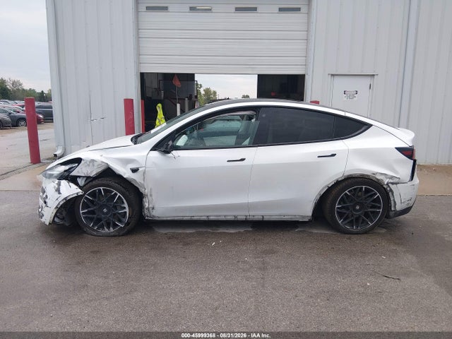 7SAYGDEE5NF336426 Tesla Model Y Long Range Dual Motor All-wheel Drive