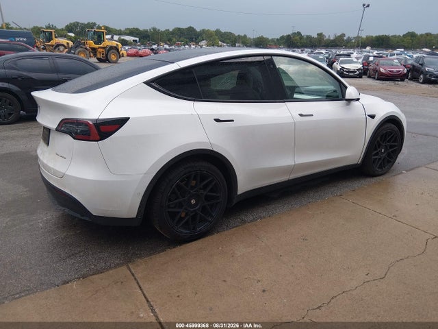 7SAYGDEE5NF336426 Tesla Model Y Long Range Dual Motor All-wheel Drive