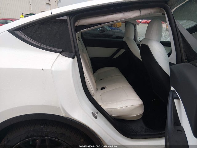 7SAYGDEE5NF336426 Tesla Model Y Long Range Dual Motor All-wheel Drive
