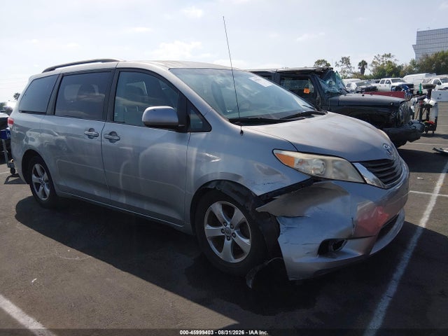 Aukcja sprzedaży 2011 Toyota Sienna Le V6, vin: 5TDKK3DC1BS132256, numer aukcji: 45999403
