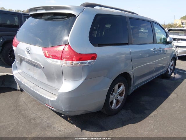 Aukcja sprzedaży 2011 Toyota Sienna Le V6, vin: 5TDKK3DC1BS132256, numer aukcji: 45999403