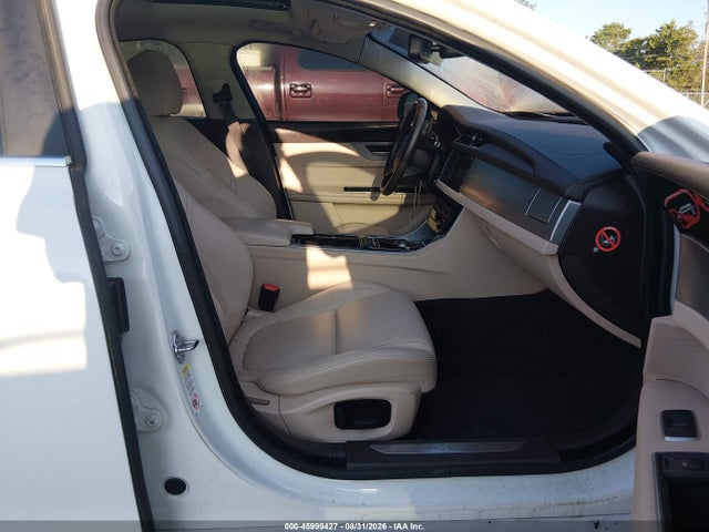 Aukcja sprzedaży 2017 Jaguar Xf 20d Premium, vin: SAJBJ4BNXHCY32401, numer aukcji: 45999427