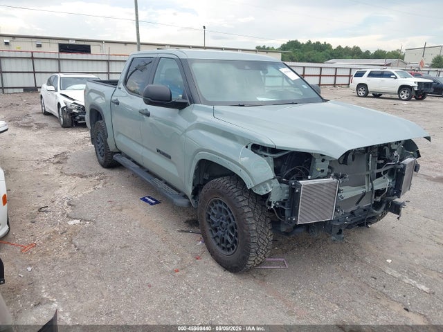 45999440 :رقم المزاد ، 5TFLA5DB6SX323773 vin ، 2025 Toyota Tundra Sr5 مزاد بيع