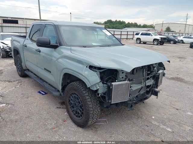 45999440 :رقم المزاد ، 5TFLA5DB6SX323773 vin ، 2025 Toyota Tundra Sr5 مزاد بيع