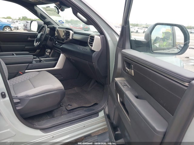 45999440 :رقم المزاد ، 5TFLA5DB6SX323773 vin ، 2025 Toyota Tundra Sr5 مزاد بيع