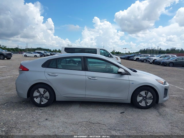 Продаж на аукціоні авто 2020 Hyundai Ioniq Hybrid Blue, vin: KMHC65LC8LU218131, номер лоту: 45999497